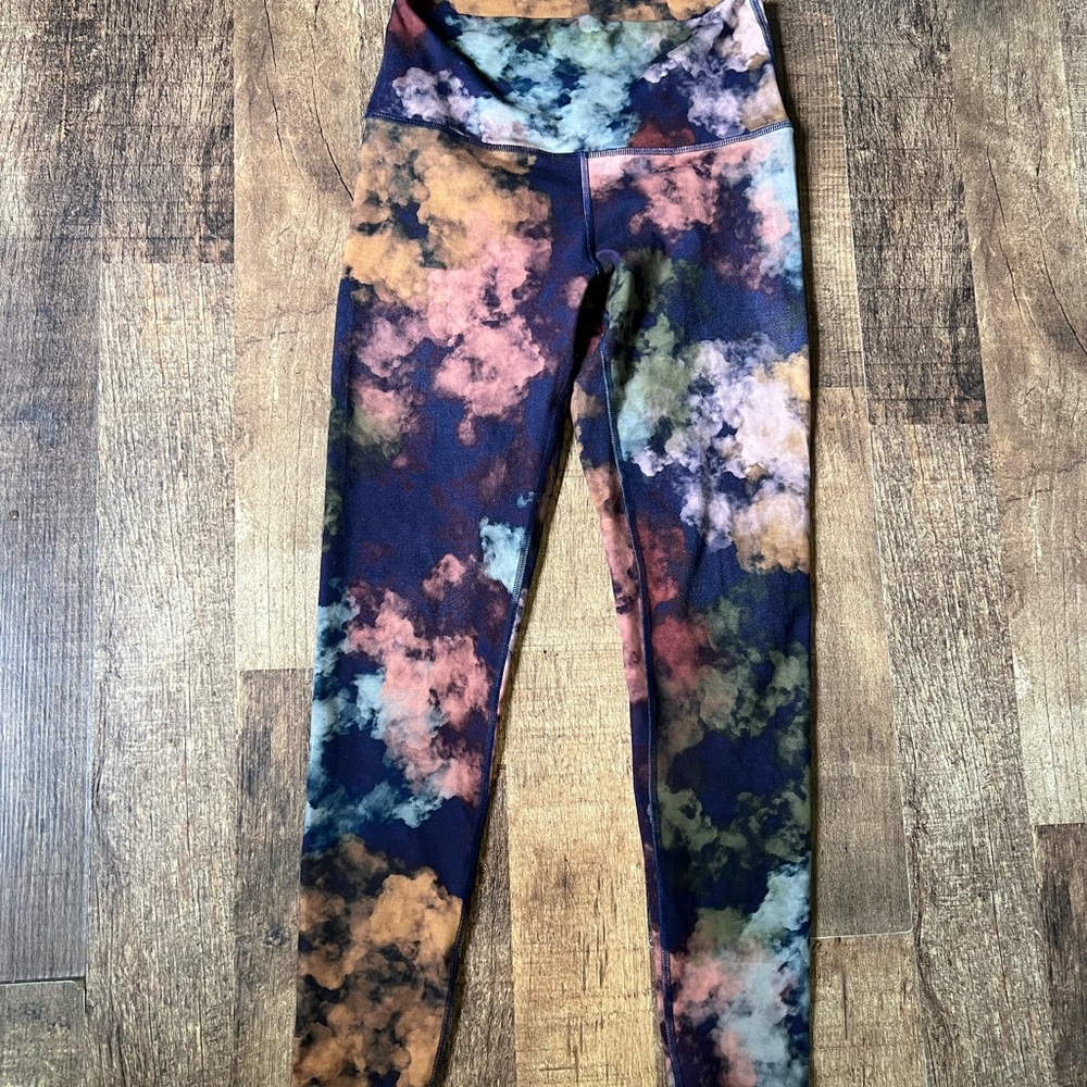 FLEO El Toro 25”Sz M - Colorful Clouds